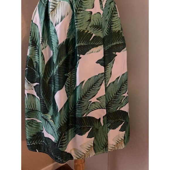 Tropical Leaf Skirt - A-line Plant Skirt - Size Large - Picture 5 of 9